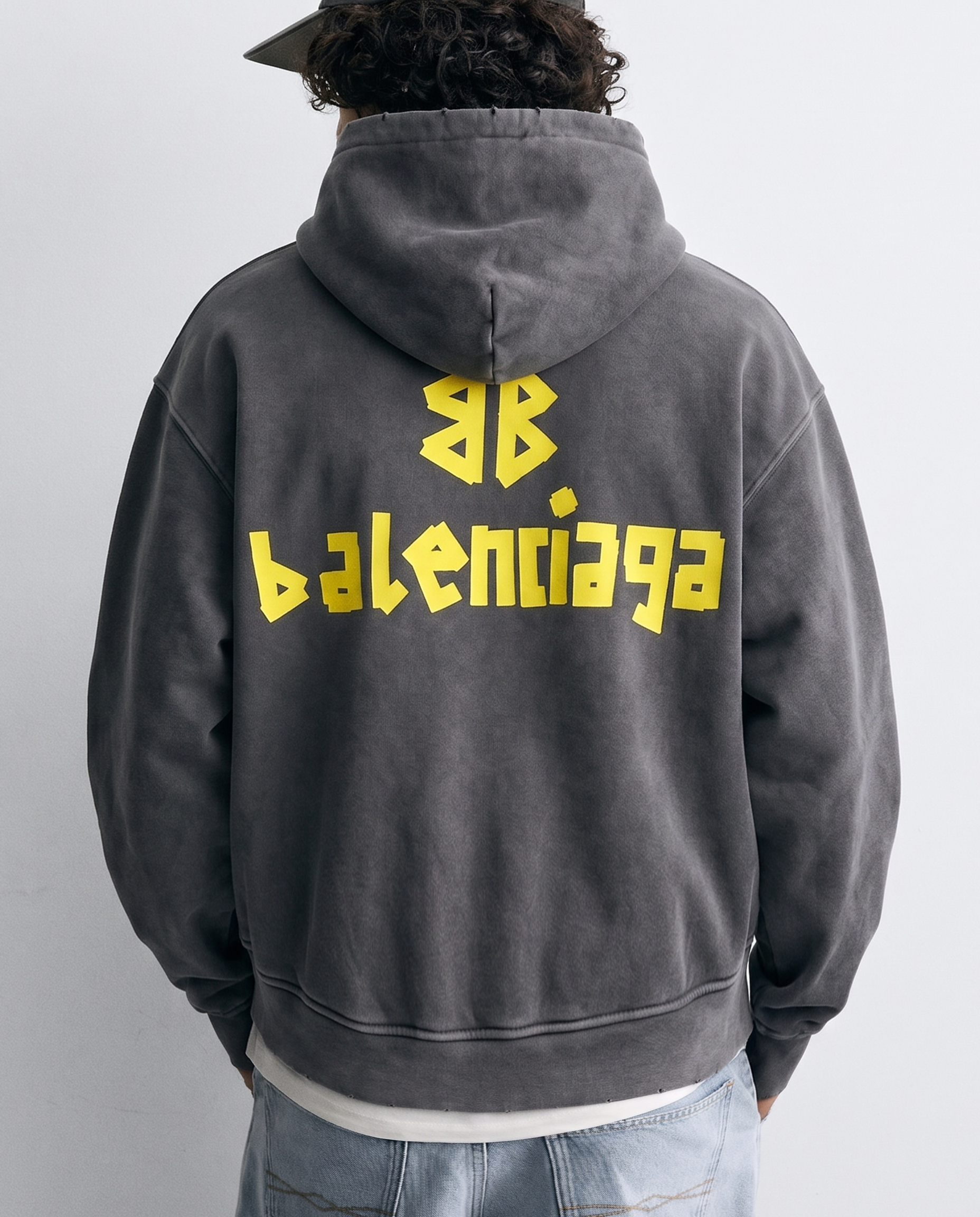 Hoodies & Sweatshirts
