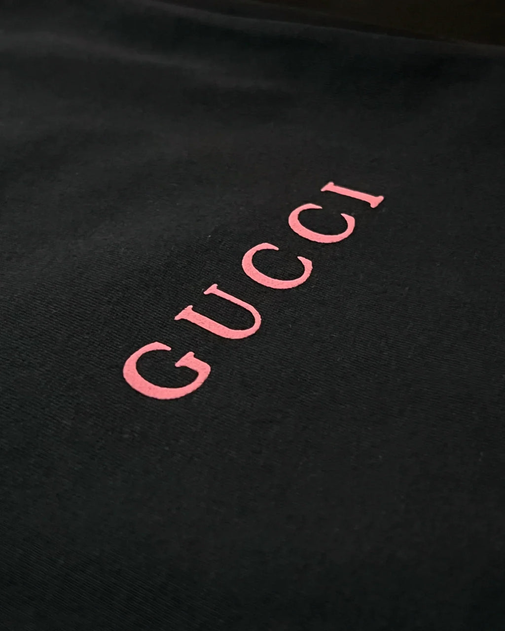 Gucci - Pink Logo T-Shirt - Black