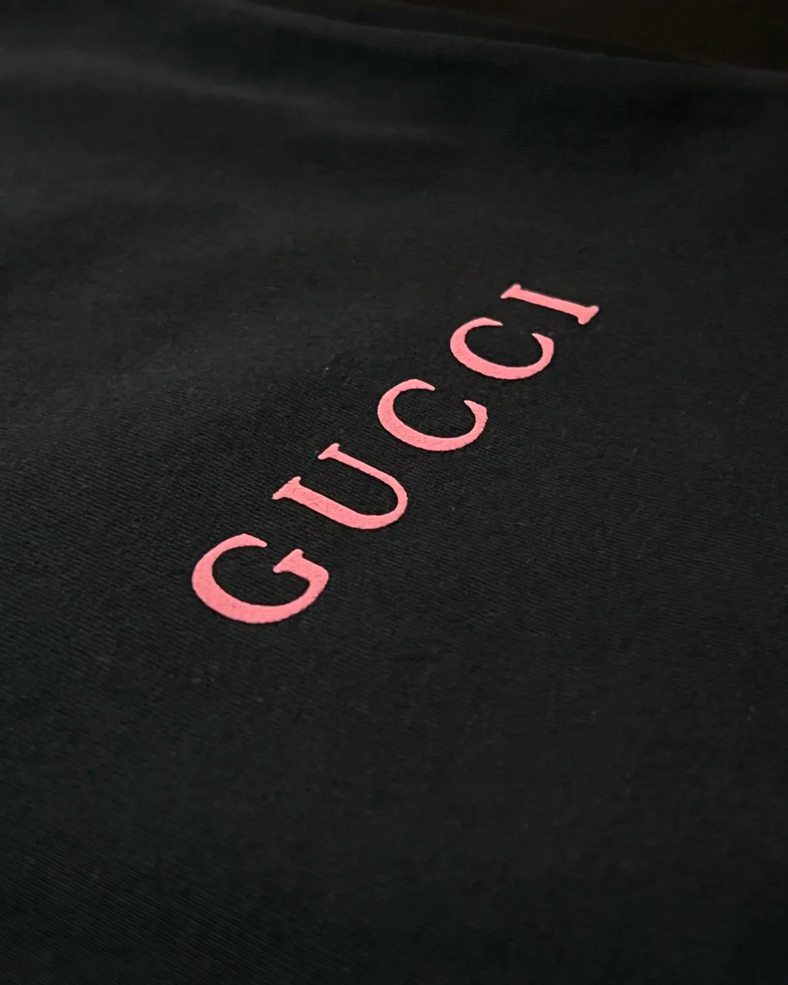 Gucci - Pink Logo T-Shirt - Black