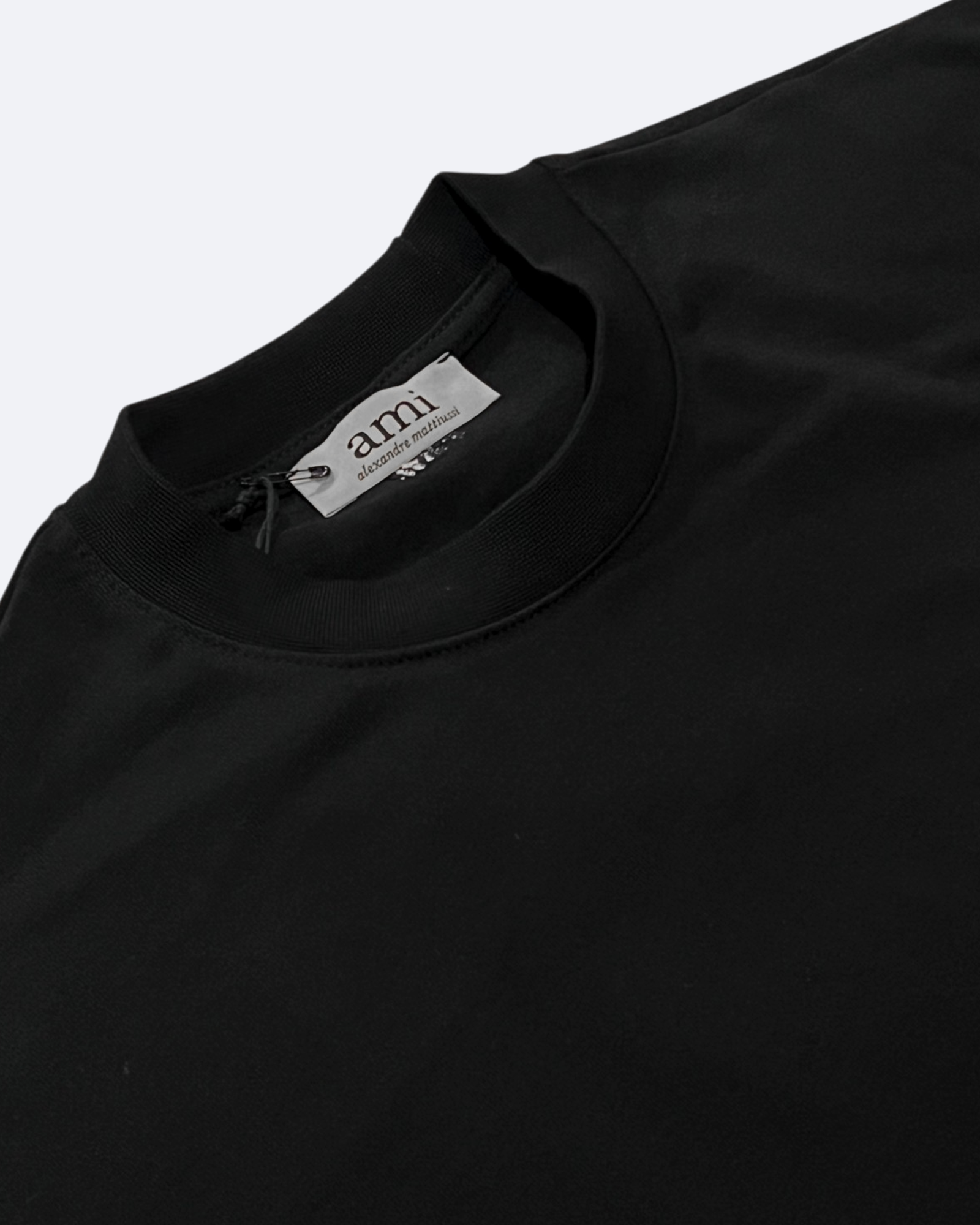 AMI - Red Logo Embroidery T-Shirt - Black