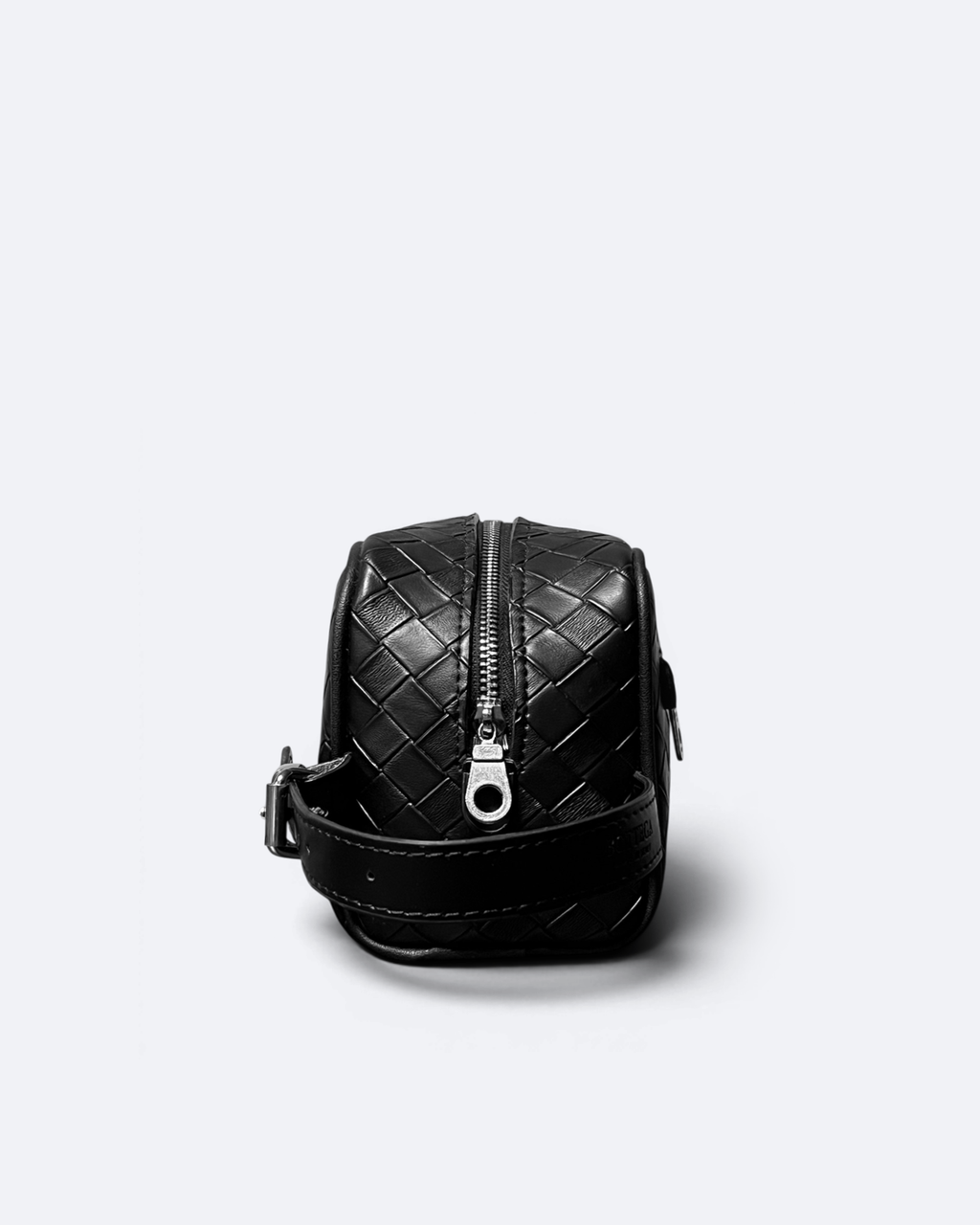 Bottega Veneta - Leather Weave Handbag - Black