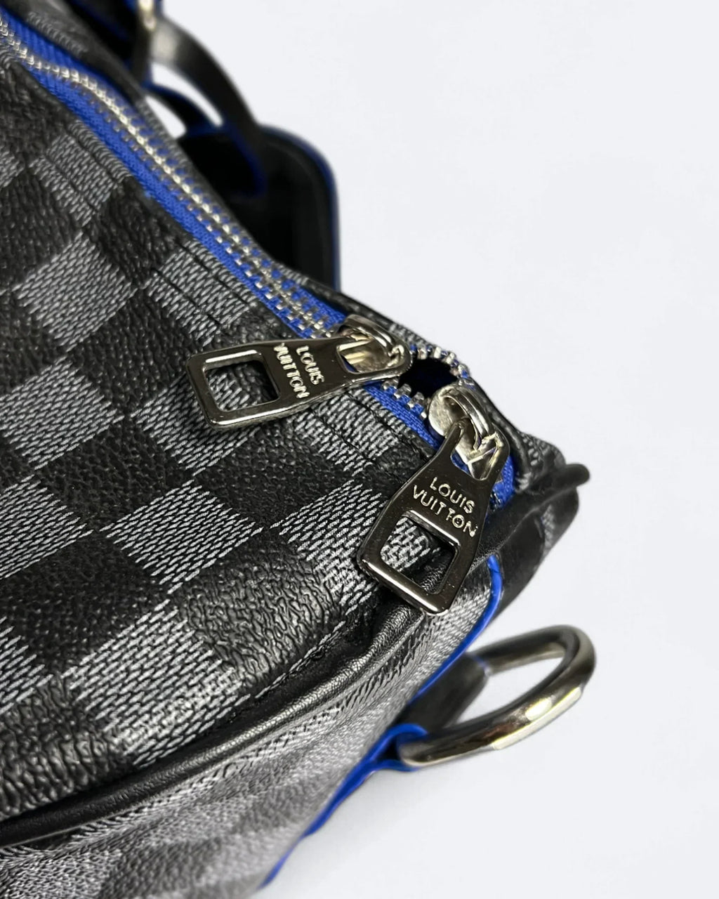 Louis Vuitton - Damier Duffle Bag - Black
